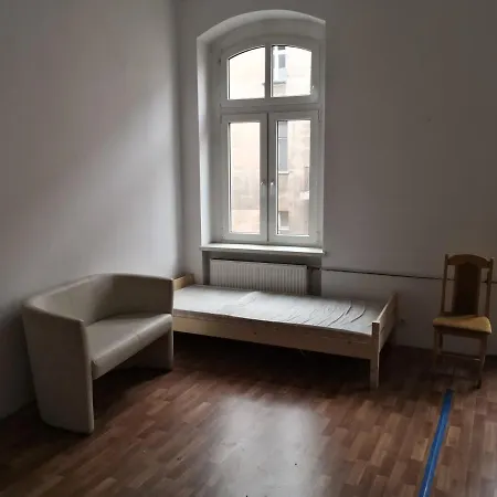 Auberge de jeunesse Monir *